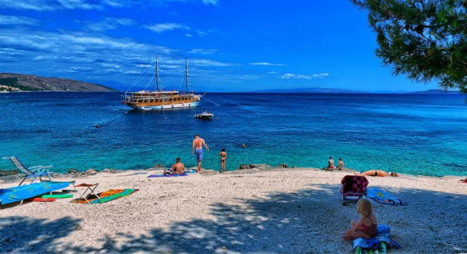 NA&Scaron;E PLAŽE, Villa Mendula Trogir - Službena web stranica Okrug Gornji