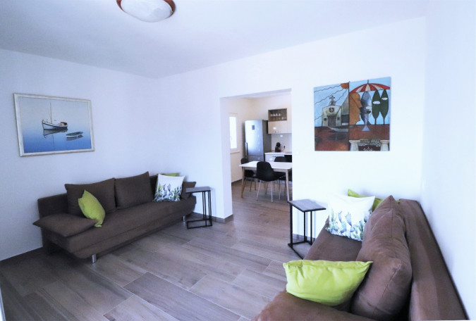 1.KAT , Villa Mendula Trogir - Službena web stranica Okrug Gornji