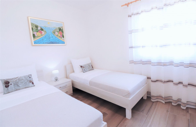 1.KAT , Villa Mendula Trogir - Službena web stranica Okrug Gornji