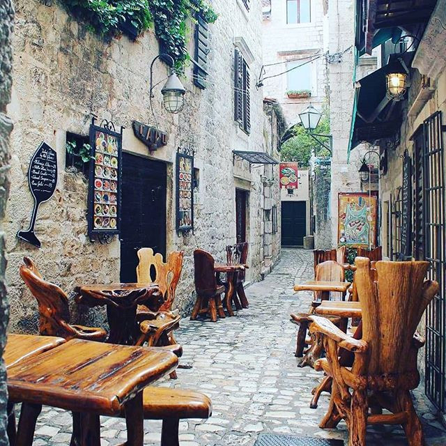 ISTRAŽITE: TROGIR-SPLIT-OMI&Scaron;-NACIONALNI PARKOVI, Villa Mendula Trogir - Službena web stranica Okrug Gornji