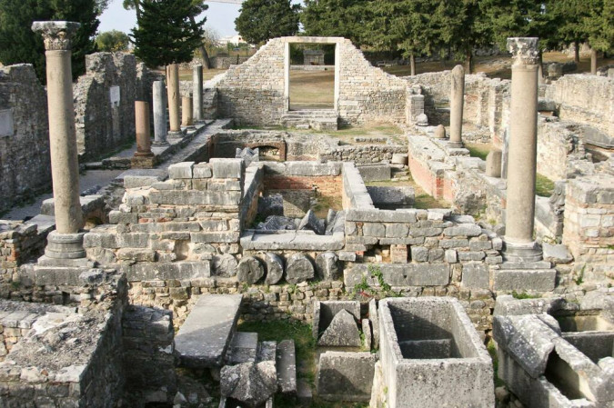 ISTRAŽITE: TROGIR-SPLIT-OMI&Scaron;-NACIONALNI PARKOVI, Villa Mendula Trogir - Službena web stranica Okrug Gornji