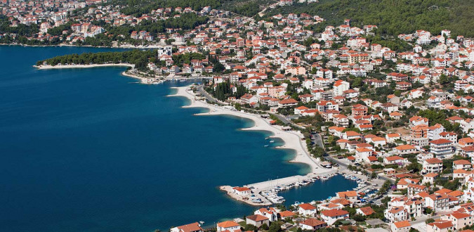 NA&Scaron;E PLAŽE, Villa Mendula Trogir - Službena web stranica Okrug Gornji