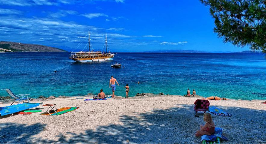 VILLA MENDULA - , Villa Mendula Trogir - Official Website Okrug Gornji